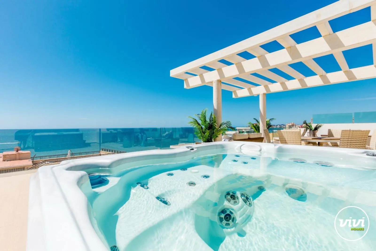 Vivi Homes - Kenzo Pool, Jacuzzi, Terrace & Sea View Fuengirola