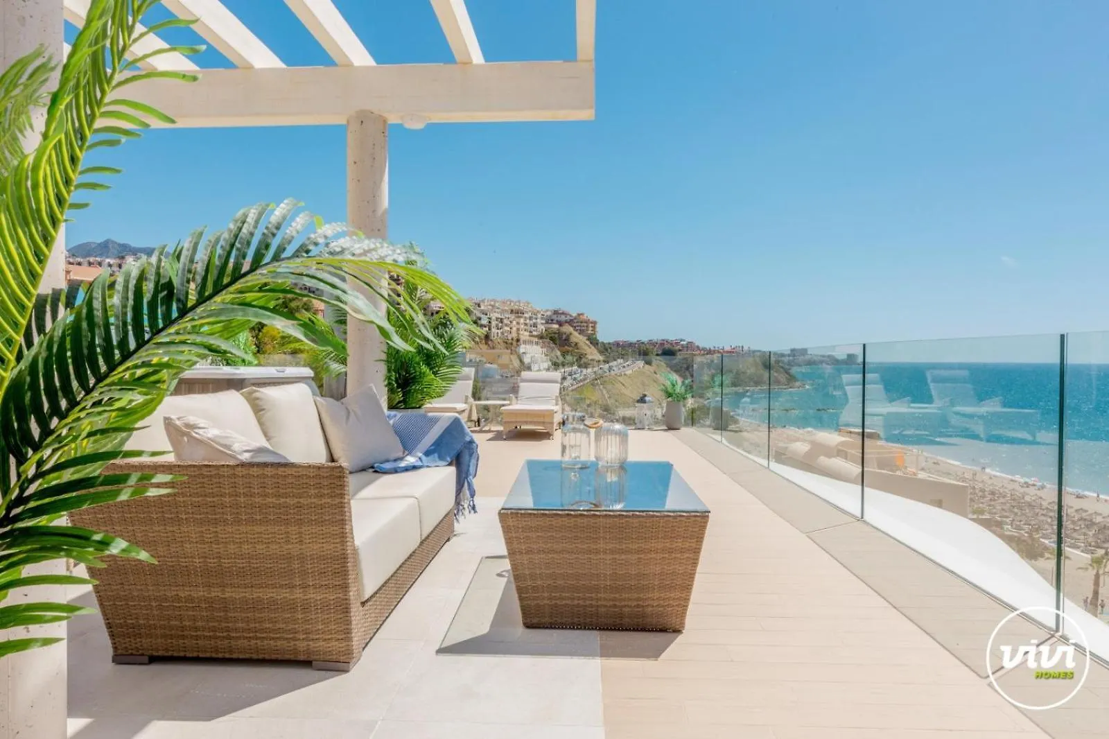 Vivi Homes - Kenzo Pool, Jacuzzi, Terrace & Sea View Fuengirola