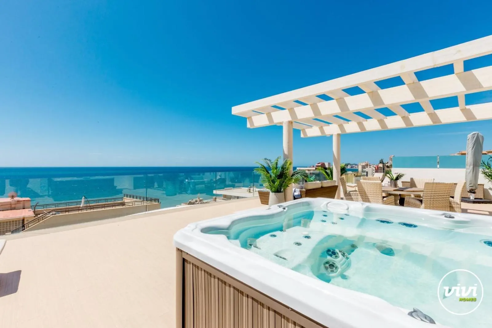 Διαμέρισμα Vivi Homes - Kenzo Pool, Jacuzzi, Terrace & Sea View Fuengirola