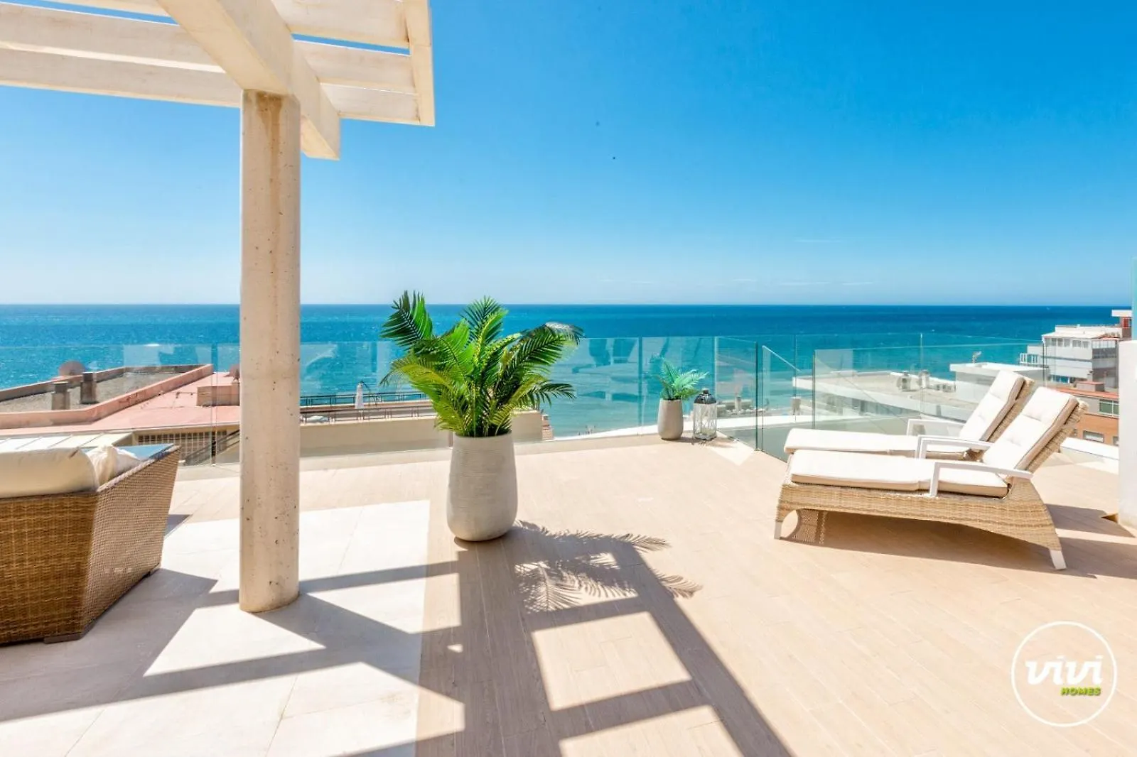 Vivi Homes - Kenzo Pool, Jacuzzi, Terrace & Sea View Fuengirola
